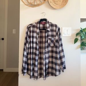 Hippie Rose Women’s Brown, Tan & White Plaid Flannel Button-Down Shirt
